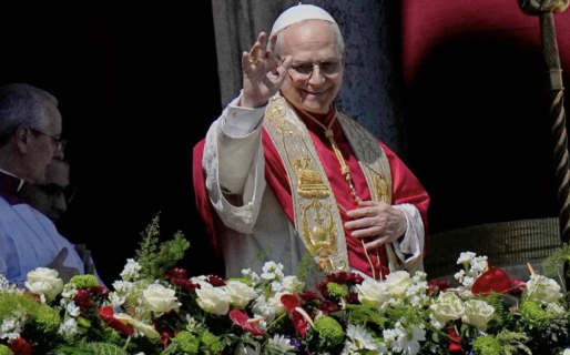 León XIV celebró su primera misa de Pascua como papa y lanzó una advertencia sobre la guerra en Medio Oriente